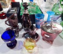 A quantity of glassware to include moulded purple agate pedestal cream jug, smaller jug and dish,