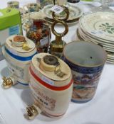 18th century Chinese porcelain mug decorated with huntsmen on horseback, in river landscape,