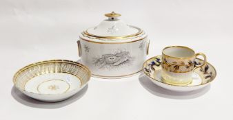 Early English porcelain covered sucriere, oval and straight sided,