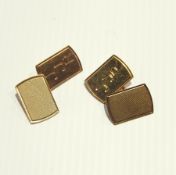 A pair of 9ct gold gentleman's cufflinks with engine-turned engraving and initials 