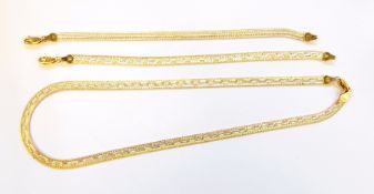 Amber-coloured bead and jet necklace with red graduated beads, 9ct clasp,