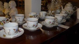 A Hollahaza Hungarian part tea set and other teaware