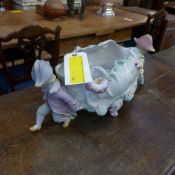 A continental porcelain centrepiece with
