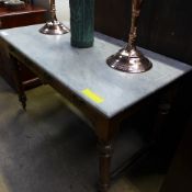 A Victorian walnut side table/washstand