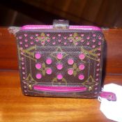 A Louis Vuitton ladies purse