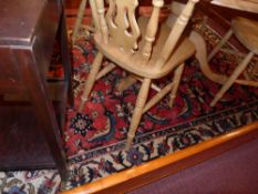 A fine North West Persian Sarouk Mahal rug 205 x 140 cm repeating floral and petal motifs on a
