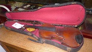 A full size French 'copie de Stradivarius' violin cased, no cracks