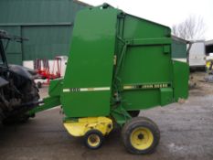 1989 John Deere 550 Round Baler. Location Cambridge, Cambridgeshire.