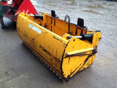 Parmiter Shear Grab 2M, - Location - Dereham, Norfolk