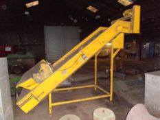 Peal Riser Elevator, Serial No. 90048, Model No. 915 elevator