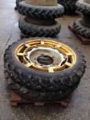 Pair 210/95 R36 wheels