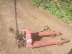 Pallet Truck. Location Reading, Berkshire.