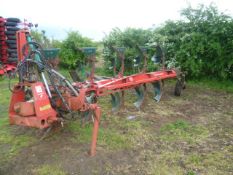 Kverneland LB85 5 Furrow Plough. Location Lincoln, Lincolnshire.