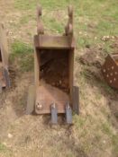 Whitlock Narrow Digger Bucket - Location Kings Lynn, Norfolk