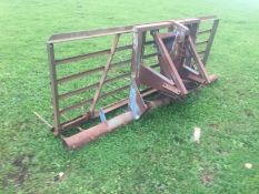 Twose push off buck rake. Location: Reading, Berkshire. No VAT