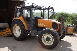 1995 Renault Ceres 85X Series II Generation Twin Shift 4 wheel drive tractor on 13.6R24 front and