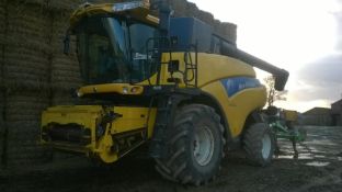 New Holland (2008) Combine Location: Driffield Yorkshire
