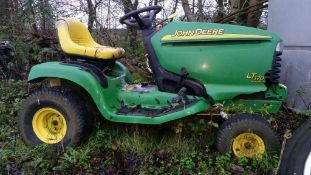 John Deere tractor for spares - Location Buckinghamshire