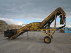 Swan neck pre cleaner elevator