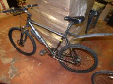 Diamond Back Aluminium Framed Mountain Bike with Disc Brakes & Suspension