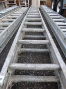 *30 Rung Aluminium Double Extending Ladder