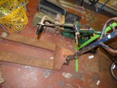 550 x 1100 2 Tonne Hydraulic Pallet Truck