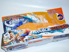 *Nerf Super Soaker Double Drench Water Pistol