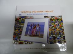 *Digital Picture Frame