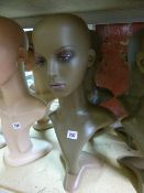 2 Mannequin Heads