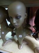2 Mannequin Heads