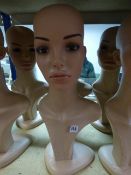 2 Mannequin Heads