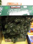*9ft Pre-Lit Garland