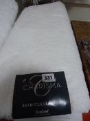 *2 White Luxury Bath Mats