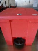 Rubber Maid Treadle Bin - Red
