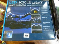 *LED White Icicle Light