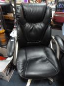 *Black Puresoft Manager Chair