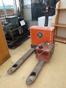 Toyota Impact Battery Pallet Truck