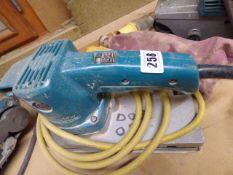 Makita 110 Volt Orbital Sander