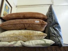 5 Scatter Cushions