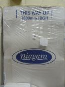 2 Niagra 760mm Pivot Doors