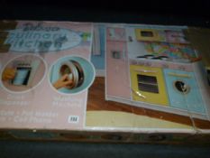 *Deluxe Culinary Kitchen