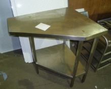 St/steel corner table