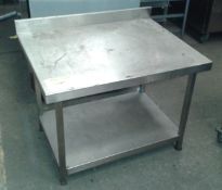 Low stainless steel table 900mm x 700 x 650 high