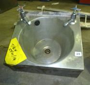 Handwash sink with taps