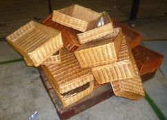 Approx 20 x bread display baskets
