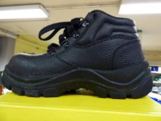 *Pair of Sterling Black Safety Boots - Size 13