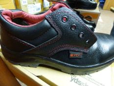 *Pair of YBS Safety Shoes Size 42