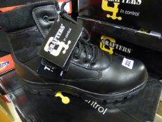 *Pair of Grafters Black Lace Up Safety Boots Size 11