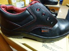 *Pair of YBS Safety Shoes Size 42