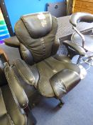 *BLACK  STUDENT CHAIR